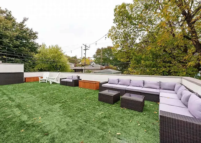 Close To Osu Rooftop Patio Grill & Outdoor Tv Columbus